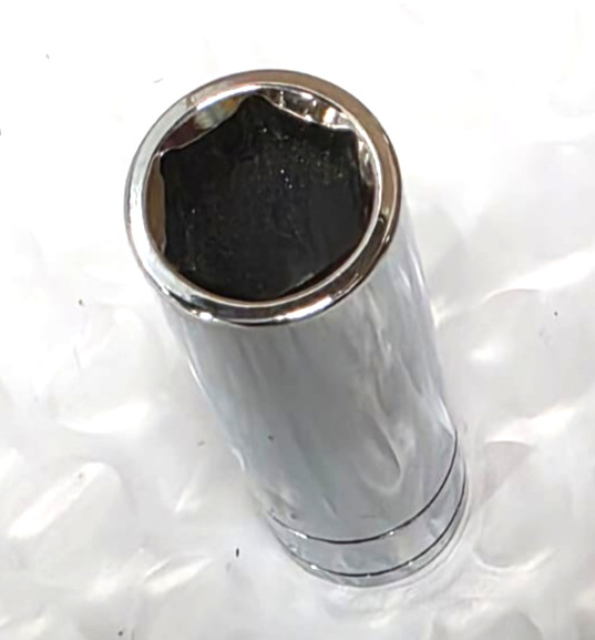 MATCO TOOLS «SILVER EAGLE» AD10M6SEA, 10MM. SOCKET, 2″ DEEP, 6 POINT.