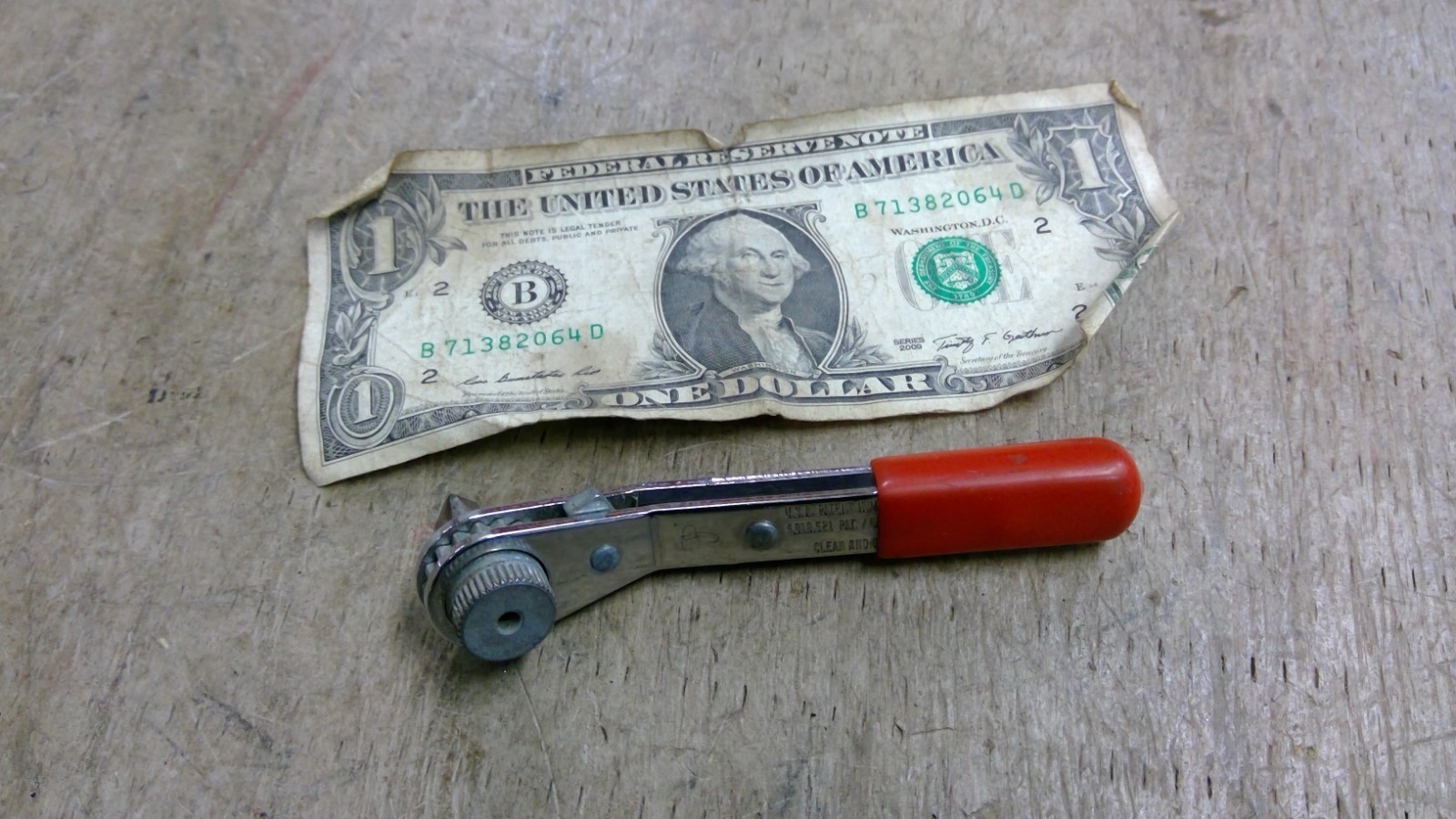 Vintage Mechanics Ratcheting Hex Bit Driver Ratchet Wrench Red Grip