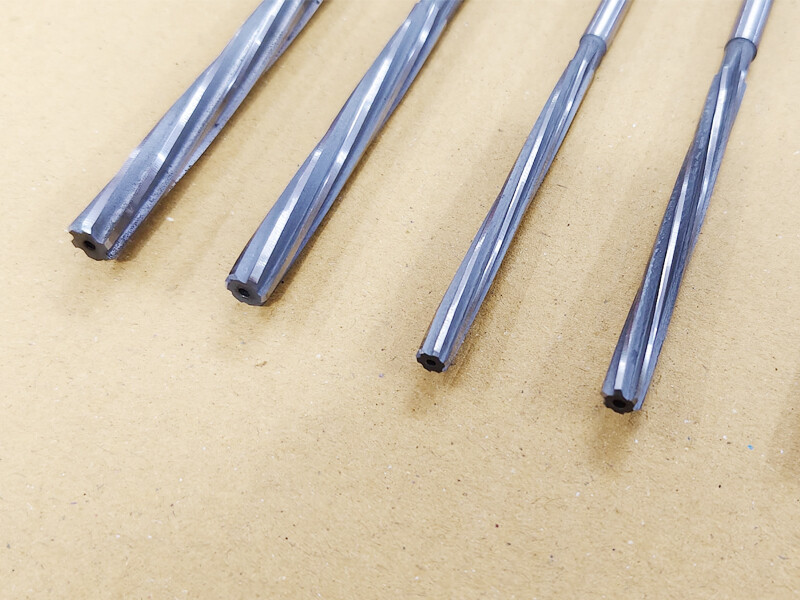 HSS Valve Stem Guide Reamers Set of 5 Pcs 1/4″ 9/32″ 5/16″ 11/32″ 3/8″