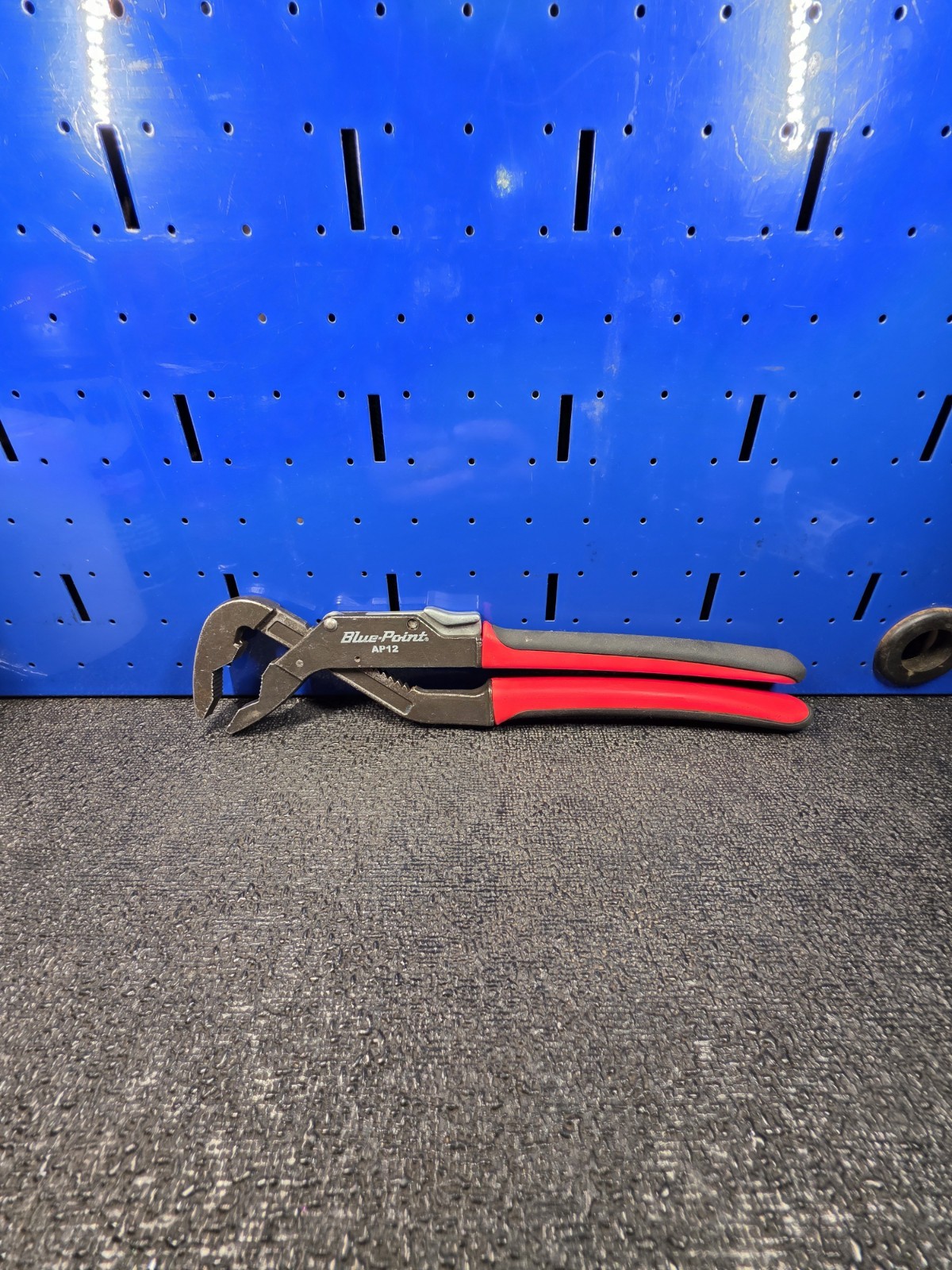 Blue-Point Tools AP12 12″ Adjustable Joint Pliers Red