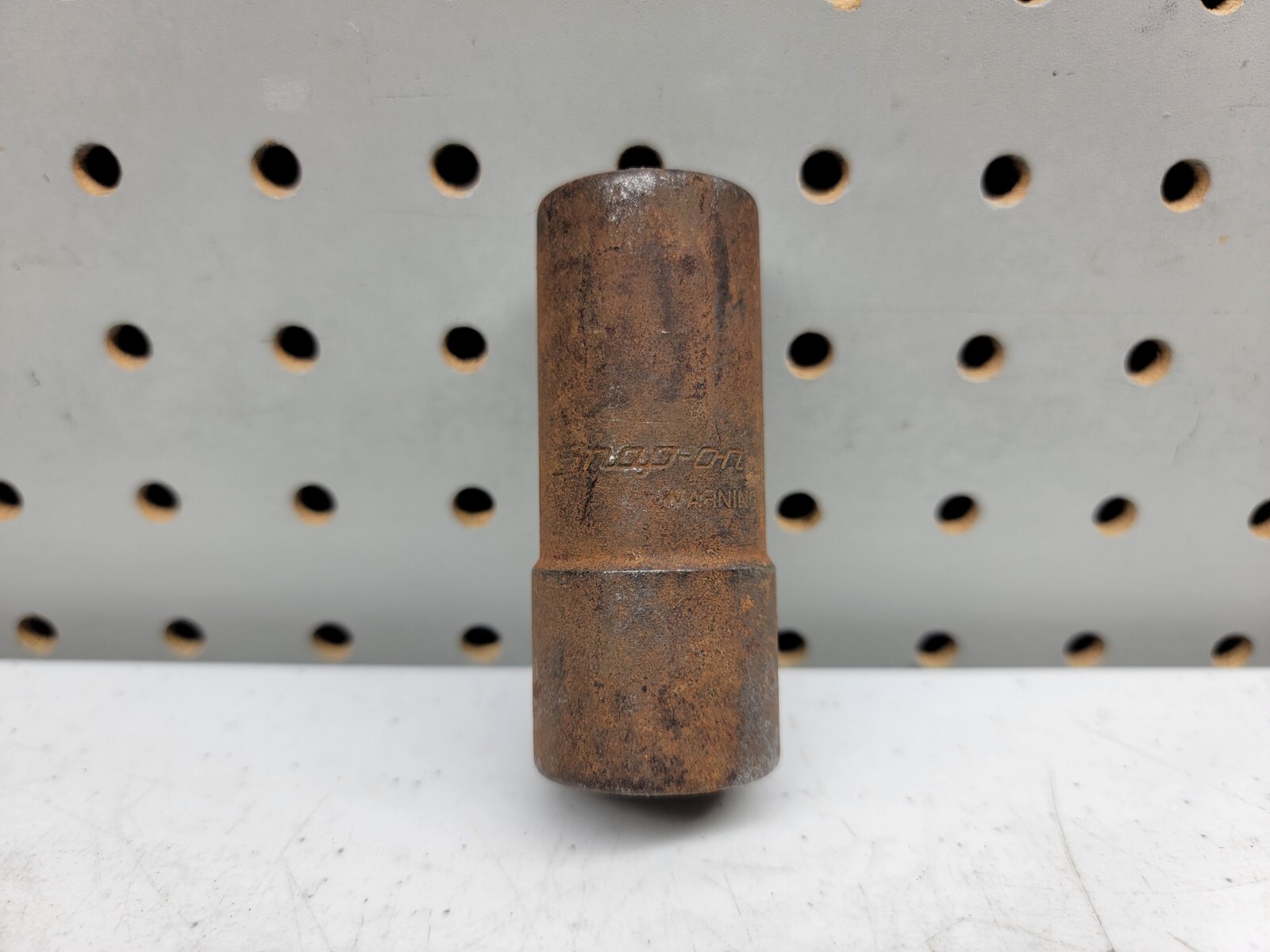Snap On A98A 1/2 inch drive 3/4 x 13/16 Double Ended Lugnut Socket b-x