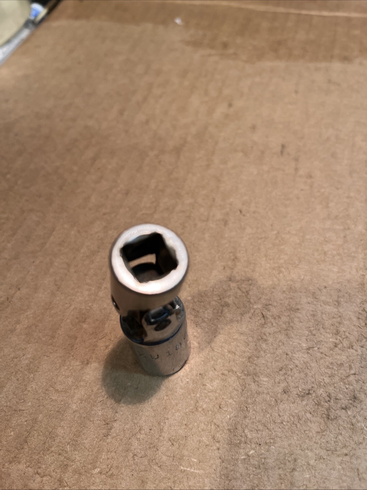 MAC TOOLS 3/8″ Drive 9/16″ Swivel 6 Point (XU186D) Swiveling SAE Socket USA MADE