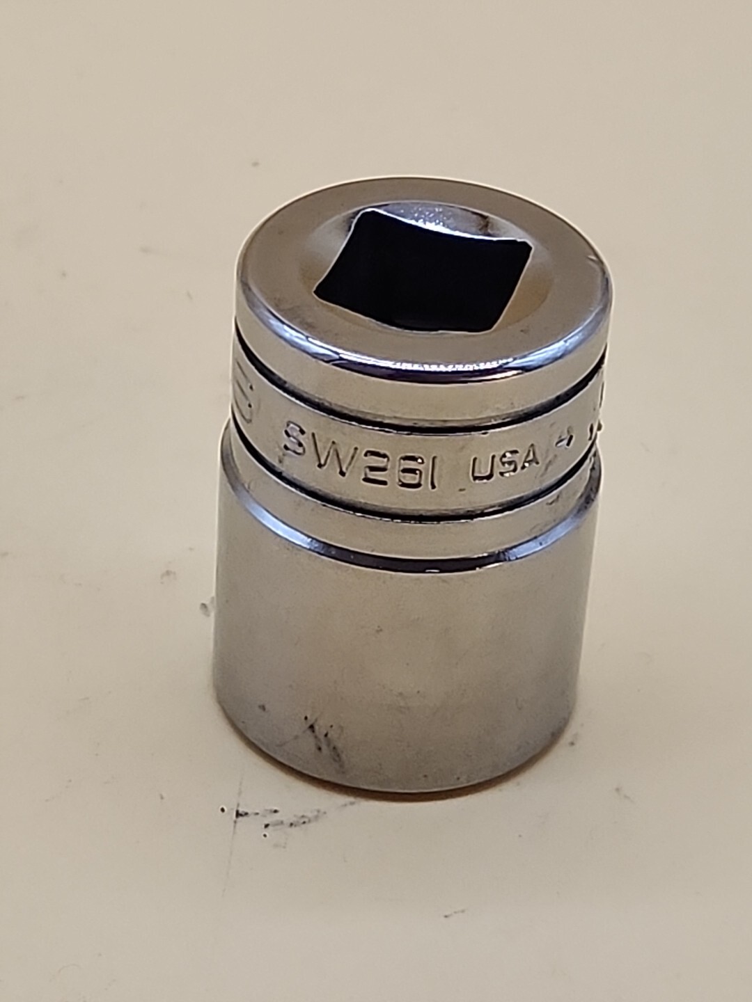 Snap- On Tool 13/16″ SAE Flank Drive Shallow Socket 1/2″ Drive 12pt SW261 USA