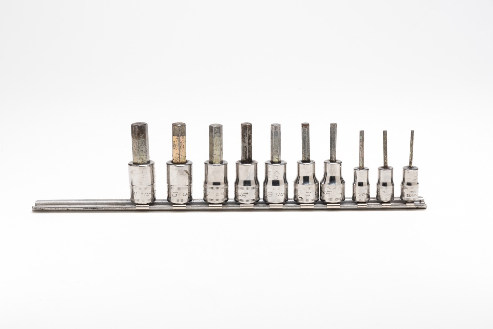 SNAP ON 210EFTAMY, 10pc 1/4″ & 3/8″ Dr Metric Standard Hex Bit Socket Set 2-10mm