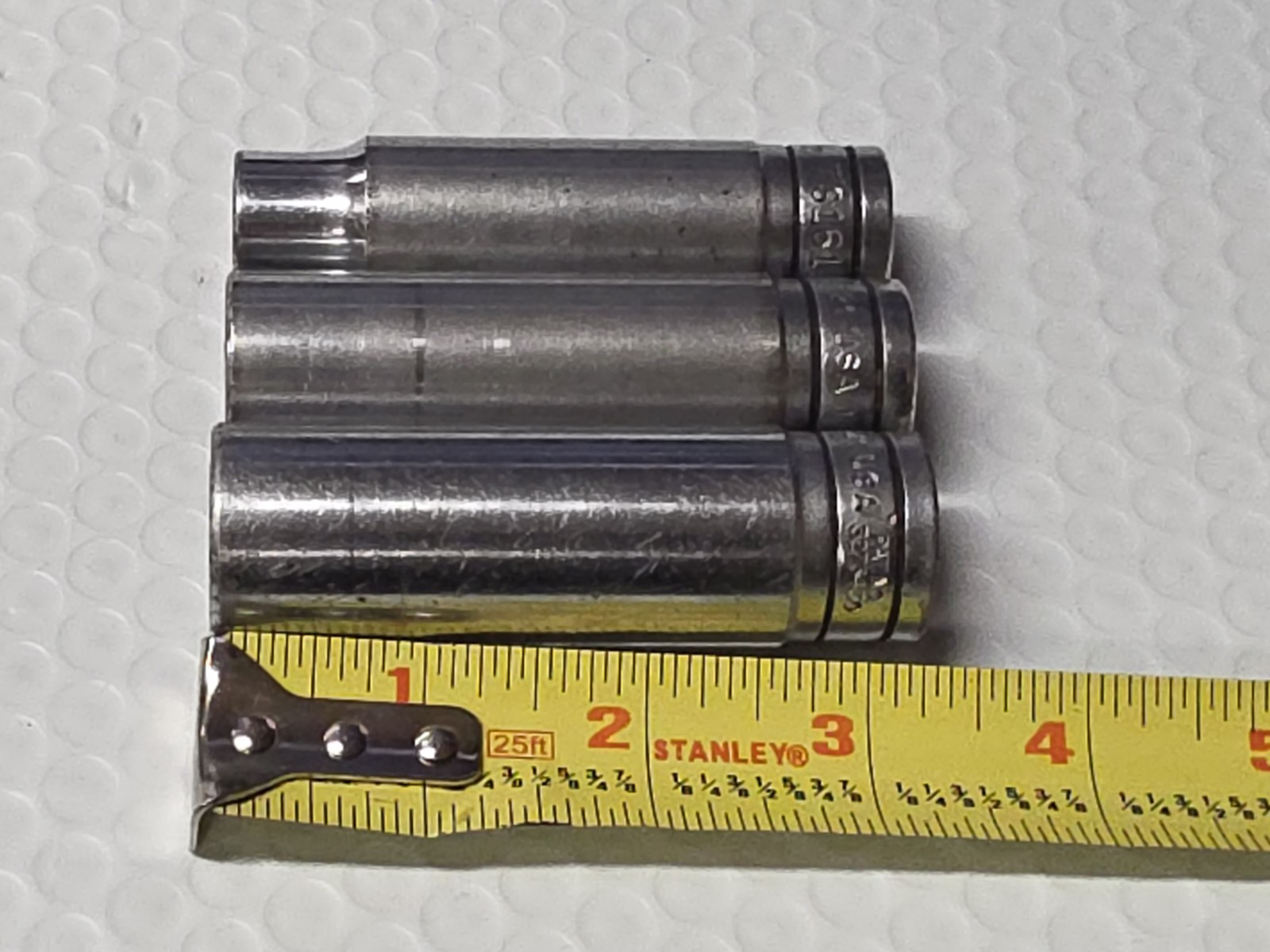 Snap-on 3/8 Drive TS SAE 3/4, 11/16, & 1/2 6 Point Sockets.