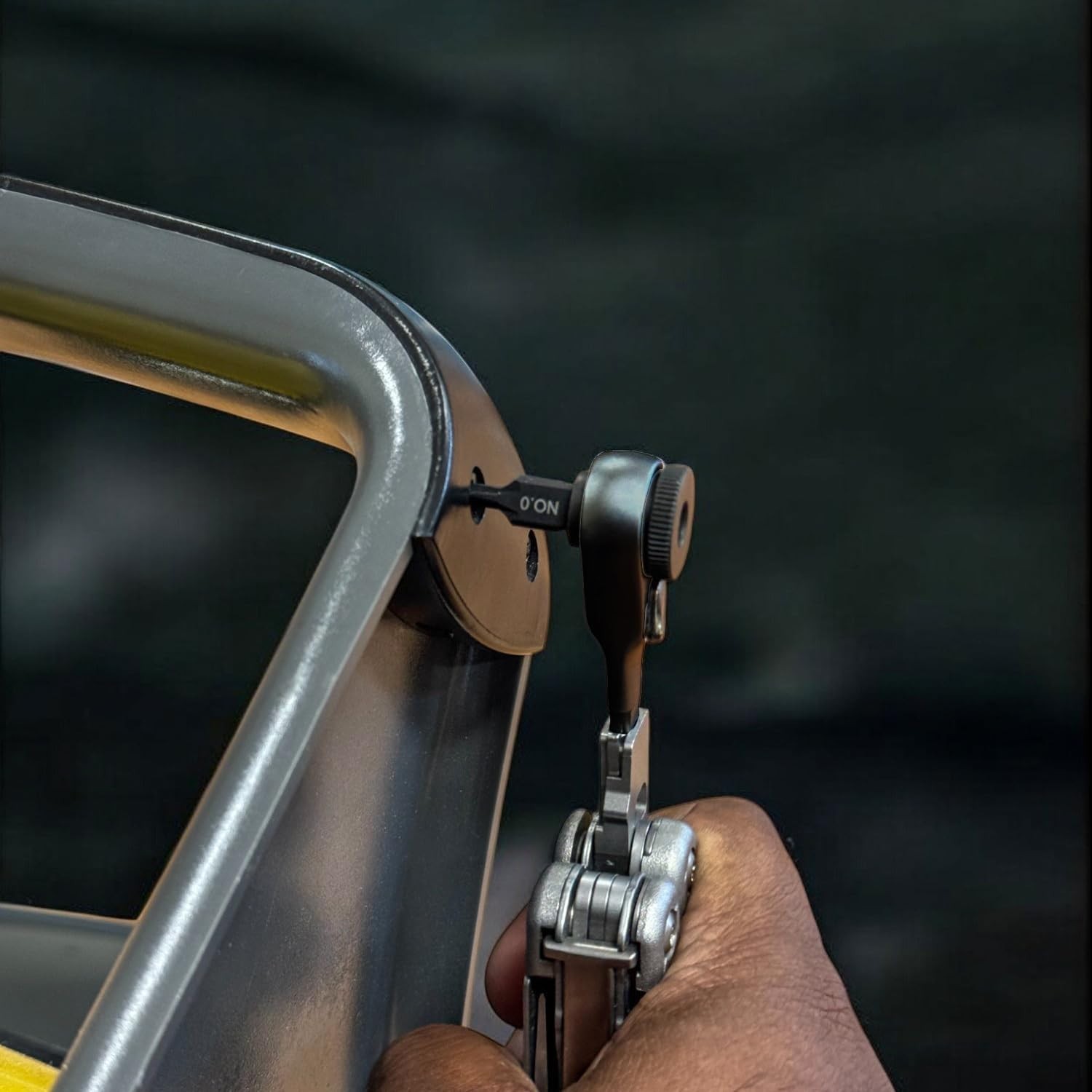 Flat-end Ratchet Driver for Multi-tools – Compatible with 1/4″ Hex Bits & Bit Ki
