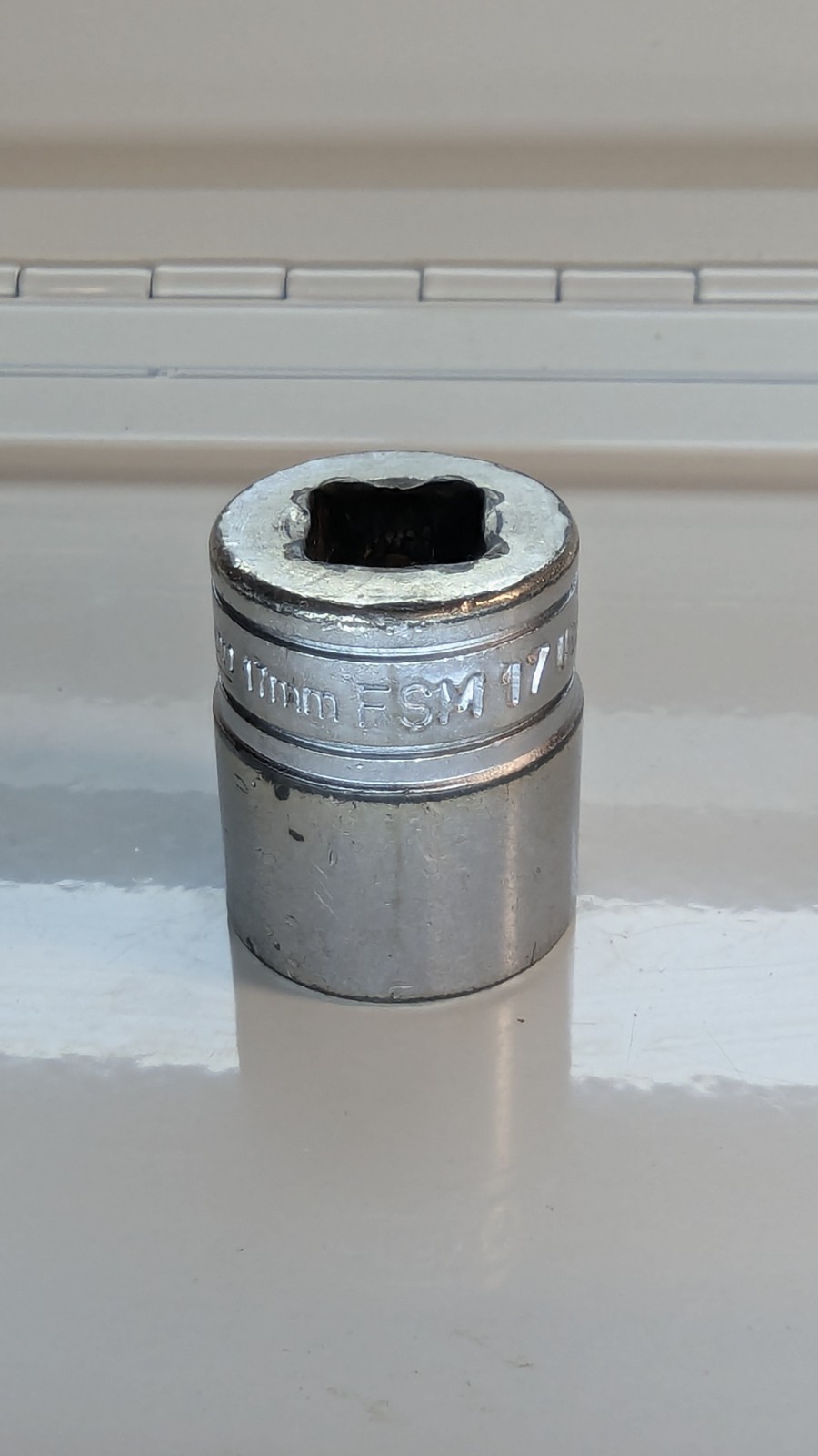 Snap-on FSM17 3/8″ Drive 17mm Metric 6-Point Shallow Chrome Socket USA Tool