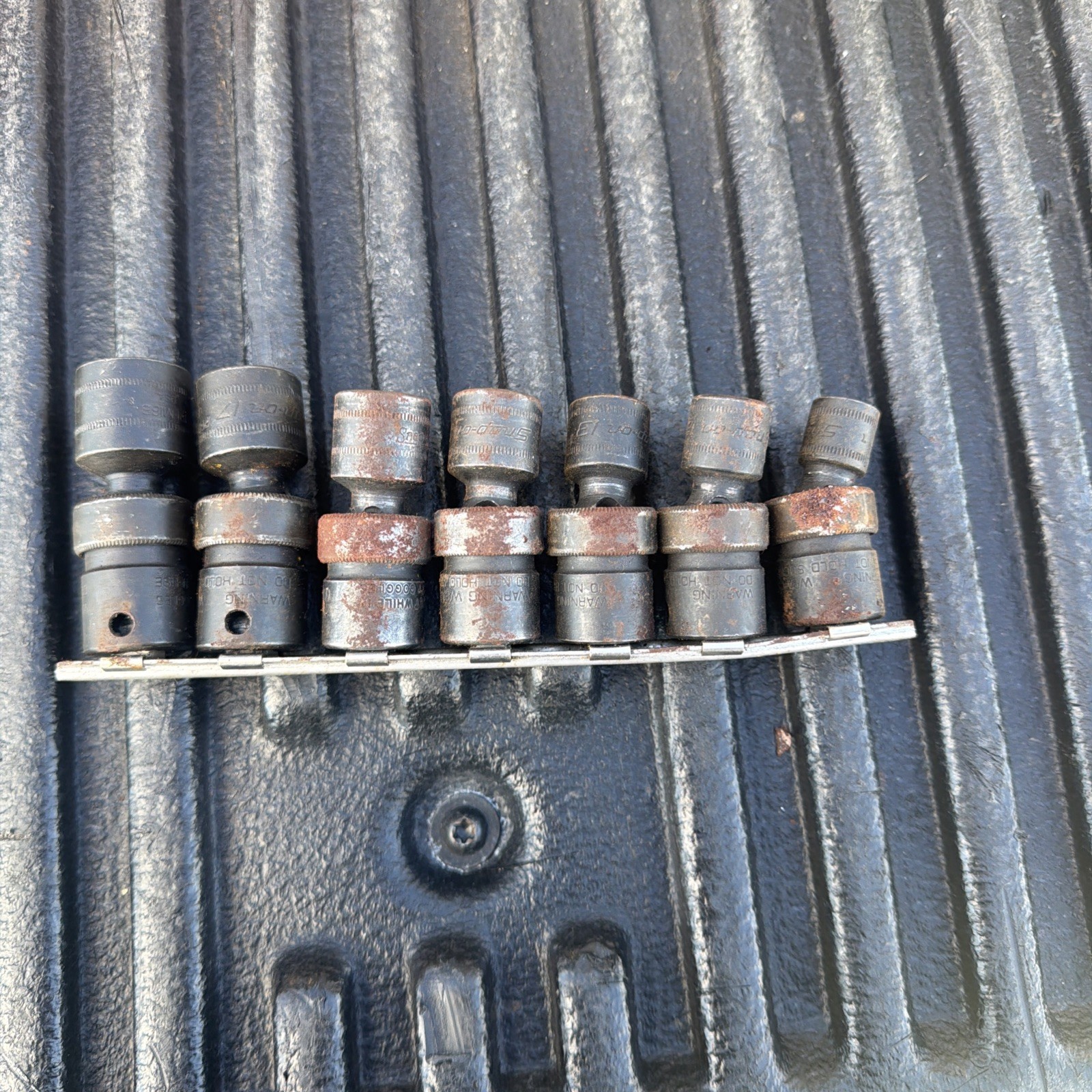 Snap-On 207IPFM 7 Piece 3/8″Dr 6Pt Metric Shallow Impact Swivel Socket Set