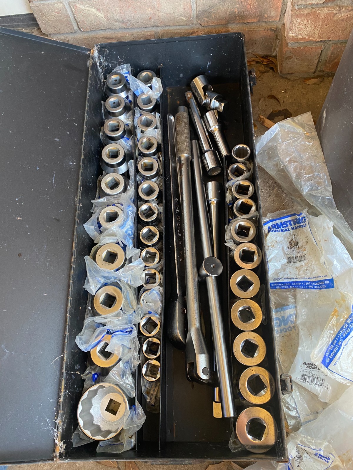 Armstrong Socket set 42 PIECE 3/4” DRIVE sized from 3/4” To 2 3/8”