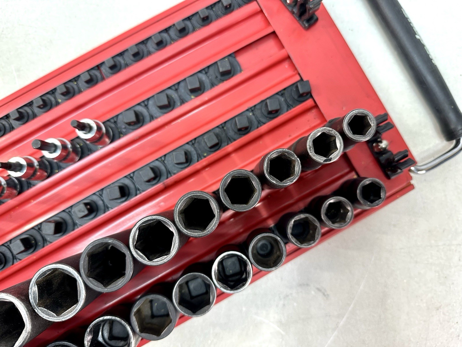 Miscellaneous Brands Socket Set with Tray