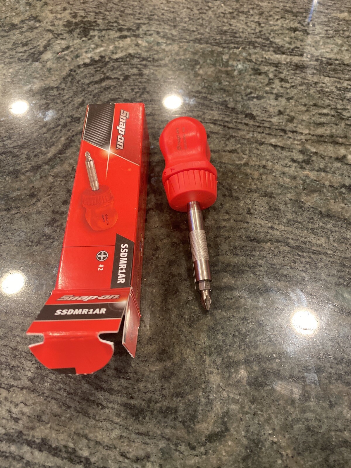 Snap On ssdmr1ar ratcheting stubby hard handle screwdriver with bit red