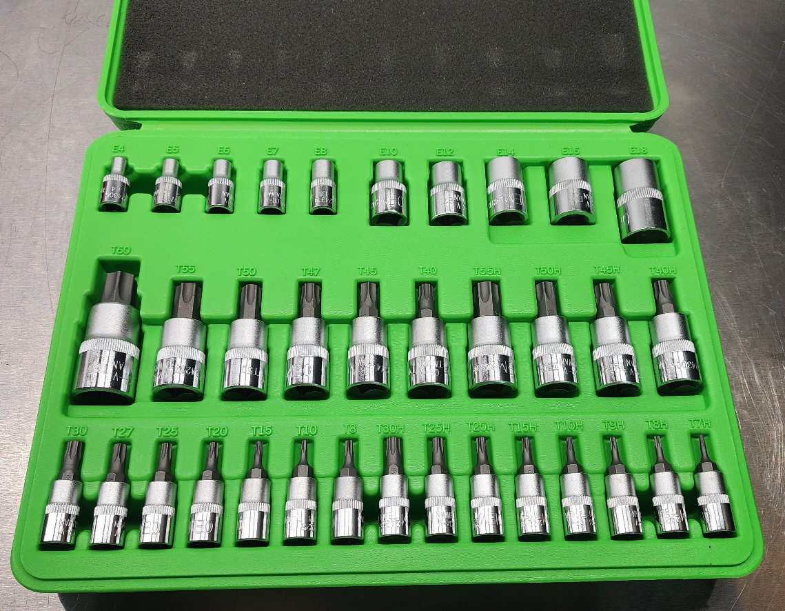 OEMTOOLS 25951 35 Piece 1/4″, 3/8″ and 1/2″ Drive Star / Torx Bit Set
