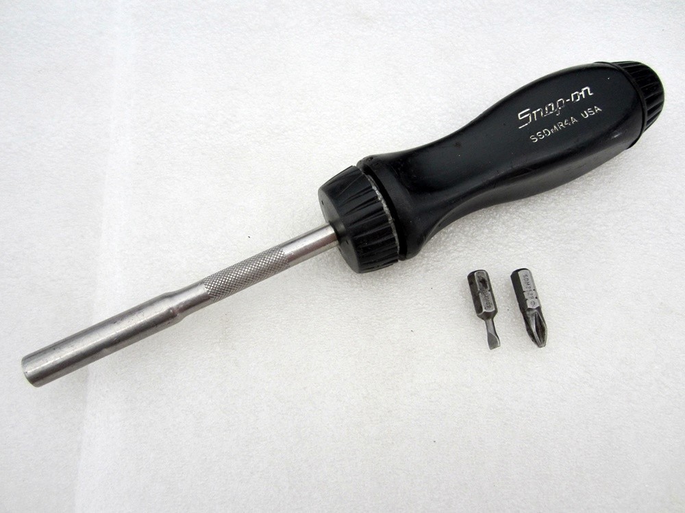 Snap-on Ratcheting Screwdriver & Bits SSDMR4A Black USA