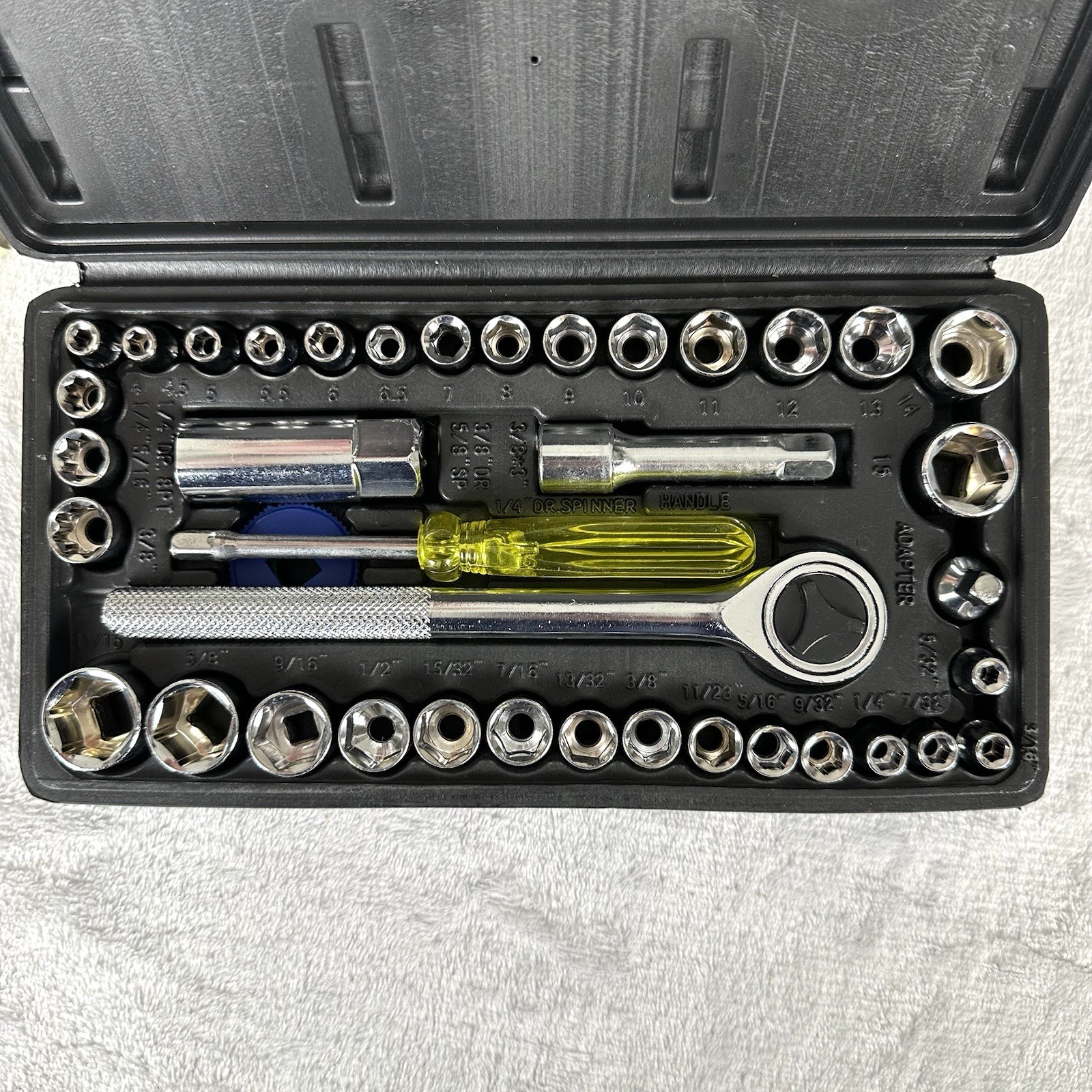 Joe’s Garage 40 Piece Socket Set #JG401 w/Case, Chrome Plated, Carbon Steel