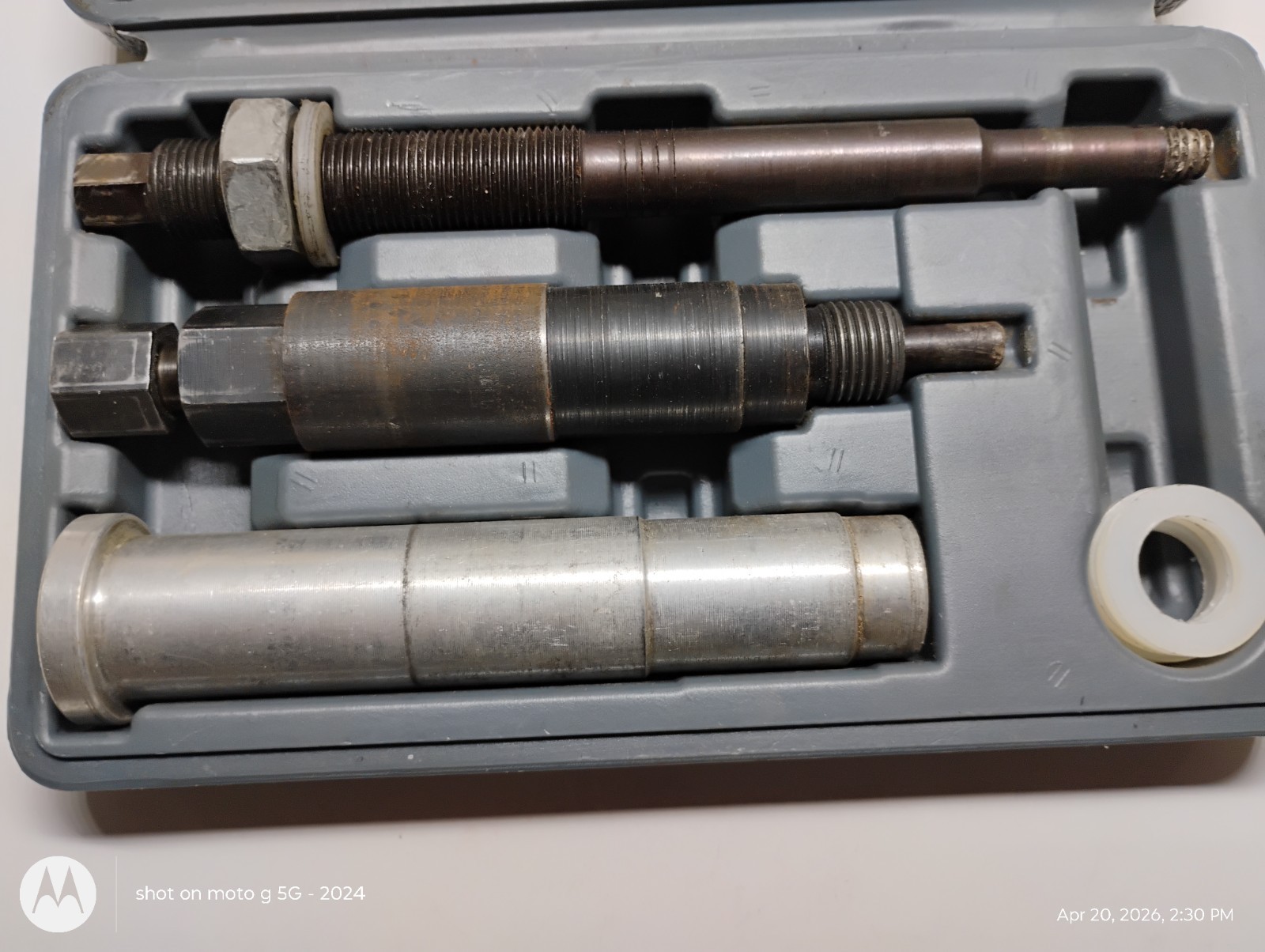 LISLE BROKEN SPARK PLUG REMOVER FOR FORD TRITON & 3 VALVE ENGINES, (B7