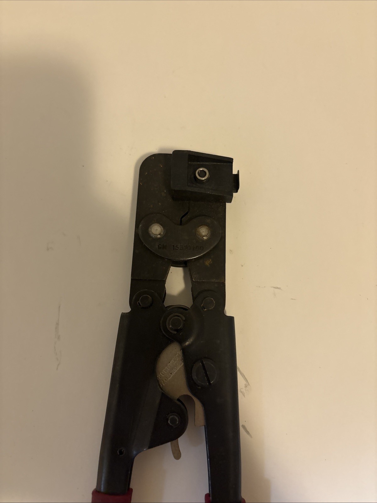 Packard Electric GM 15397700 Red Rubber Handle Terminal Crimpers Good Condition