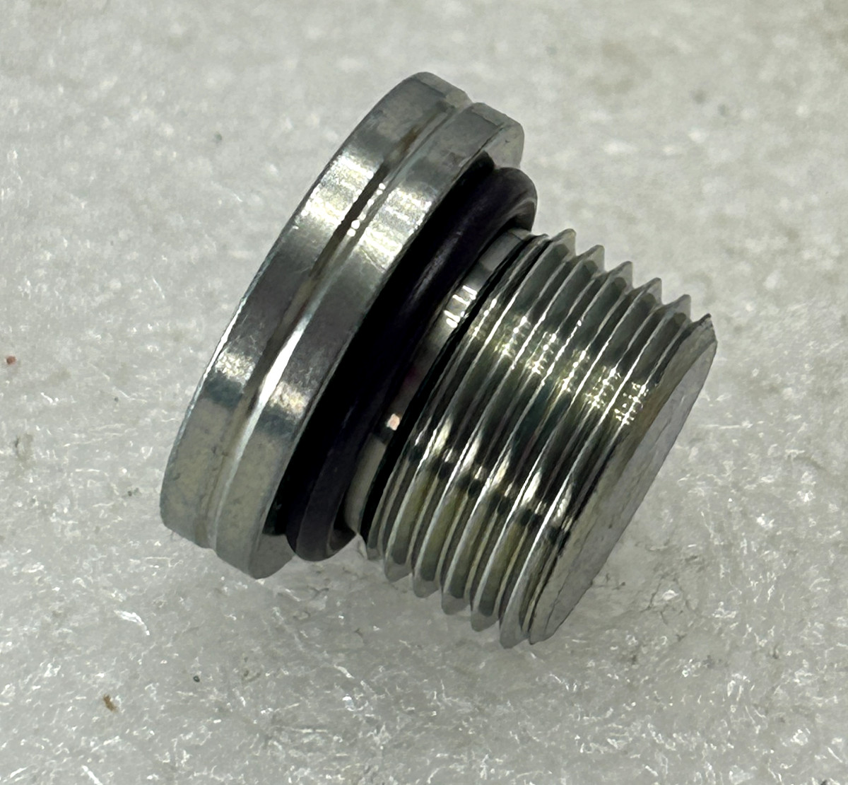 (01 Pc) CNH 221578A1 Hex Socket Plug M18 x 1.5 x 12.5 , New