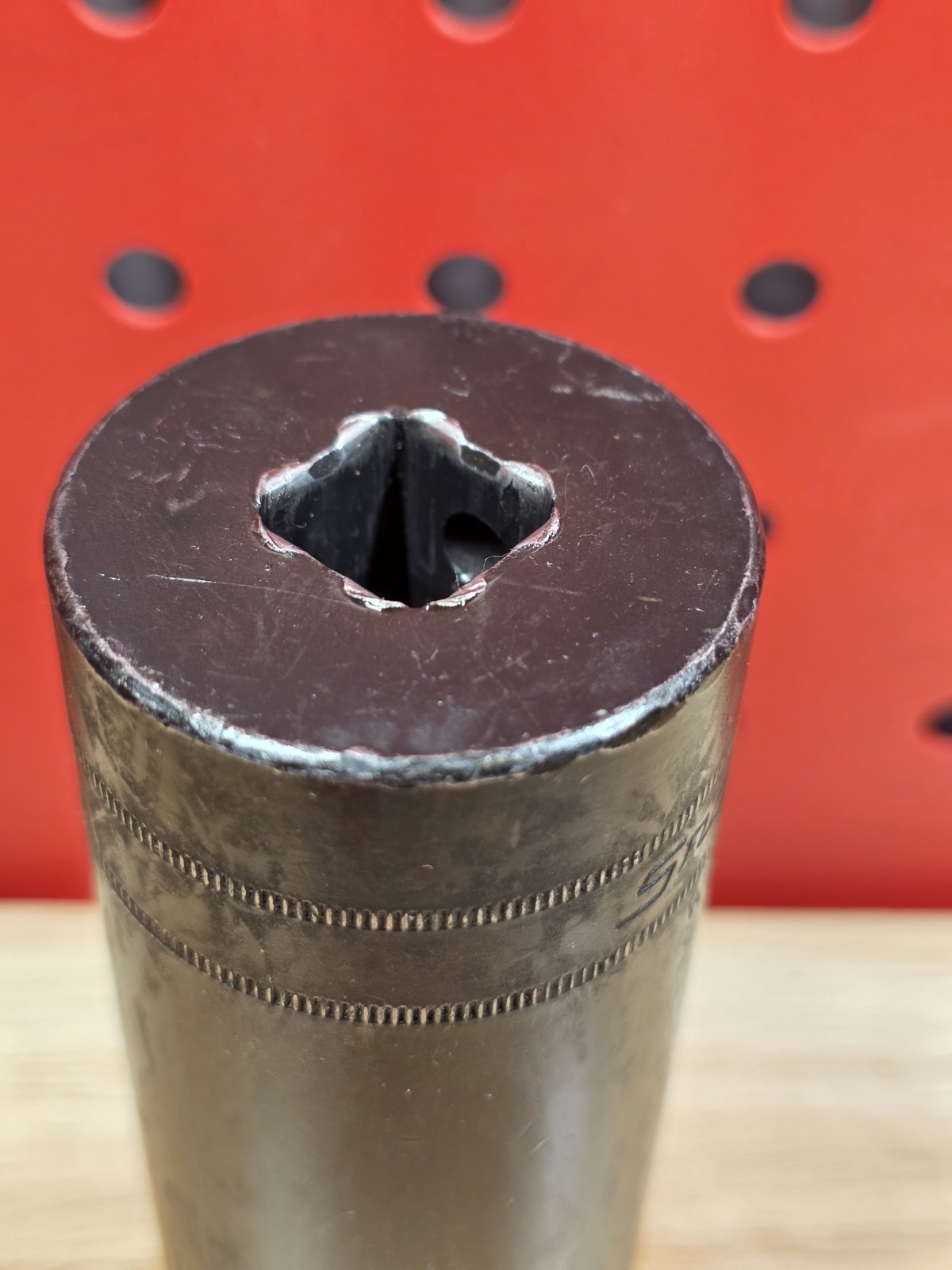 Snap-on SIMM300 30mm 1/2″ Drive Metric Deep 6-Point Impact Socket