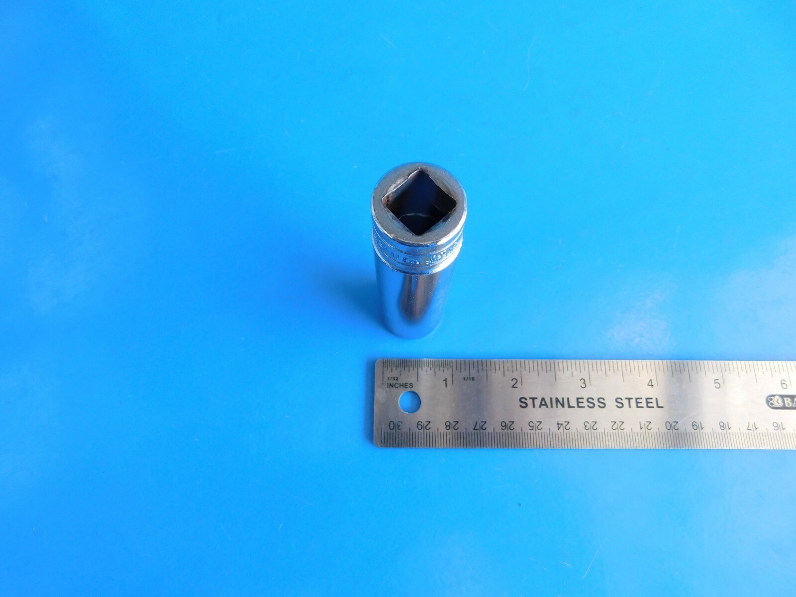 USED , SNAP ON TOOLS » 11/16 IN. » DEEP 1/2 IN. DR. 6 PT. SOCKET, PART #TS221