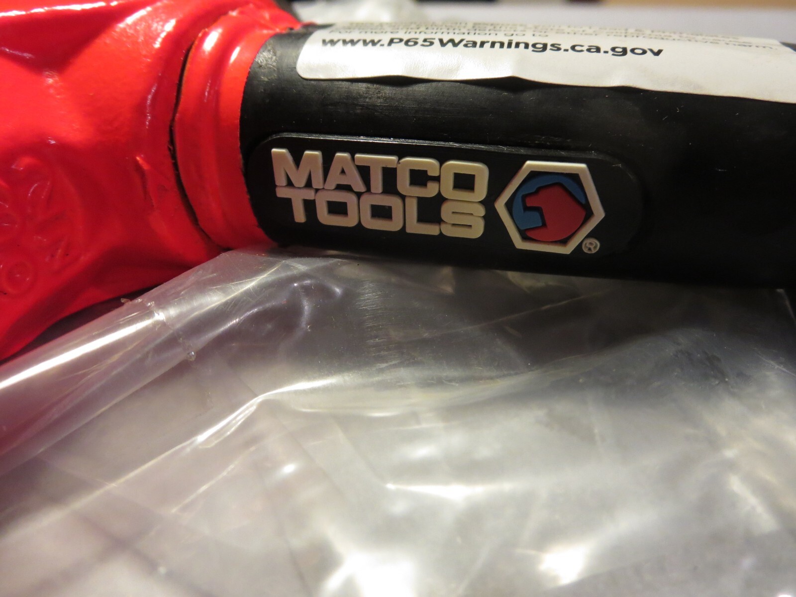 Matco 2 Lb. Ball Peen Indestructible Handle 14″ Long 32 OZ. Head MATBP3214 New