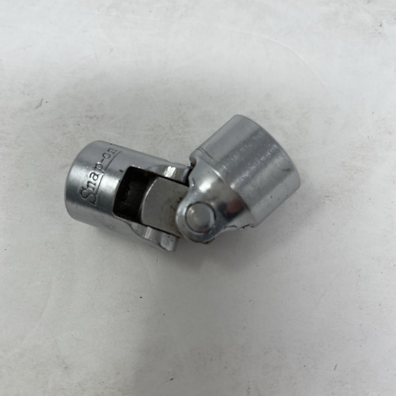 Snap On FVU18 3/8 Inch Drive 9/16”, 12 Point Swivel Socket