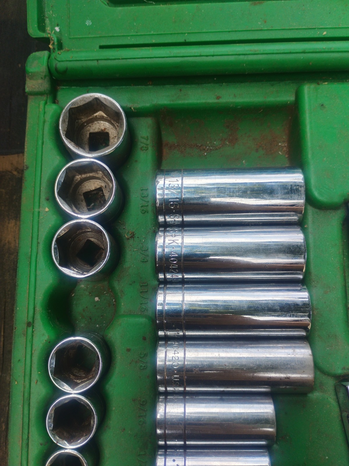 Incomplete Set – SK Tools USA 94547 Standard & Metric 3/8″ Drive Socket Set