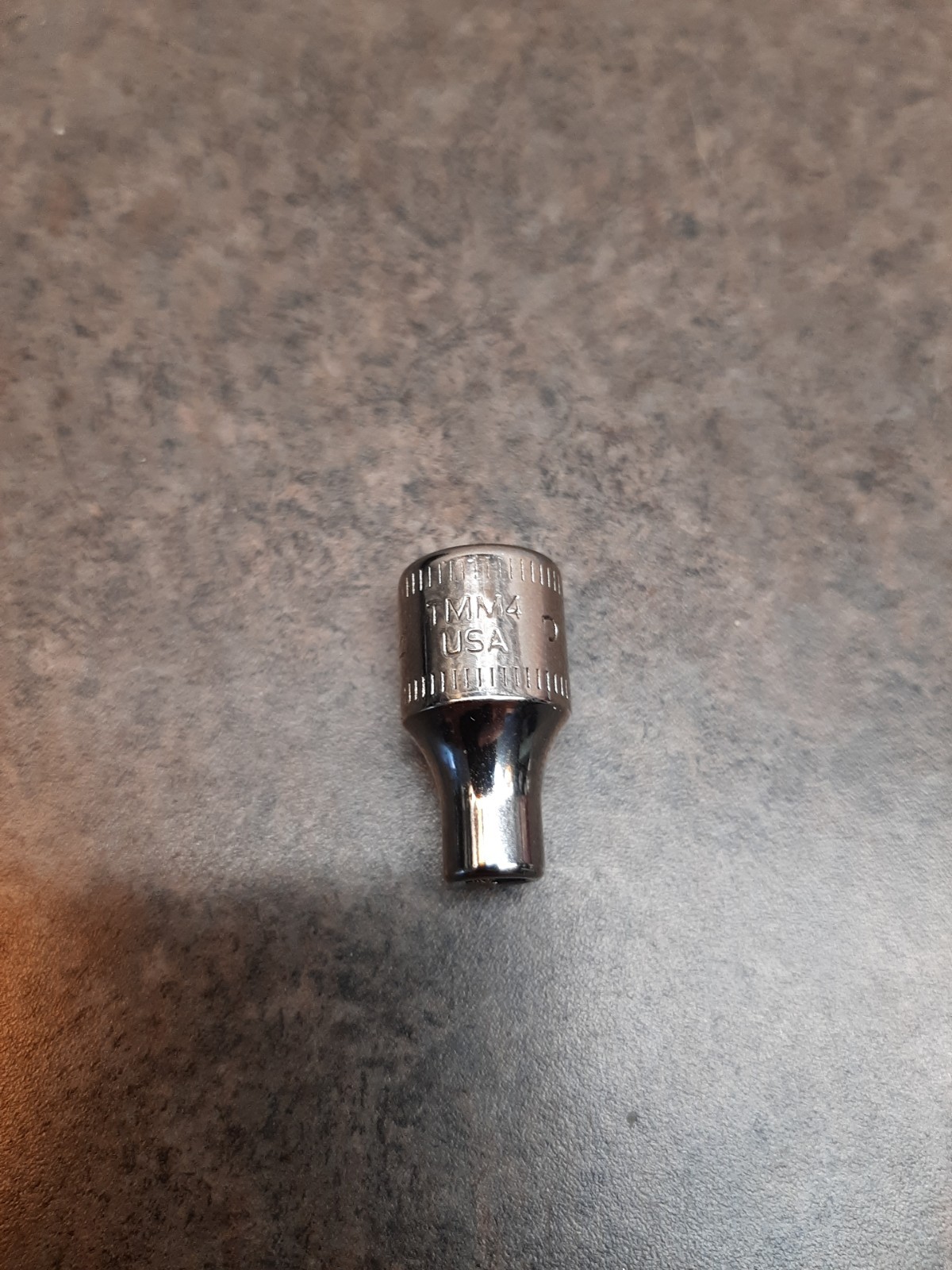 Snap-on tool USA 1/4″ drive Metric 4mm Shallow 6-point Chrome Socket wrench TMM4
