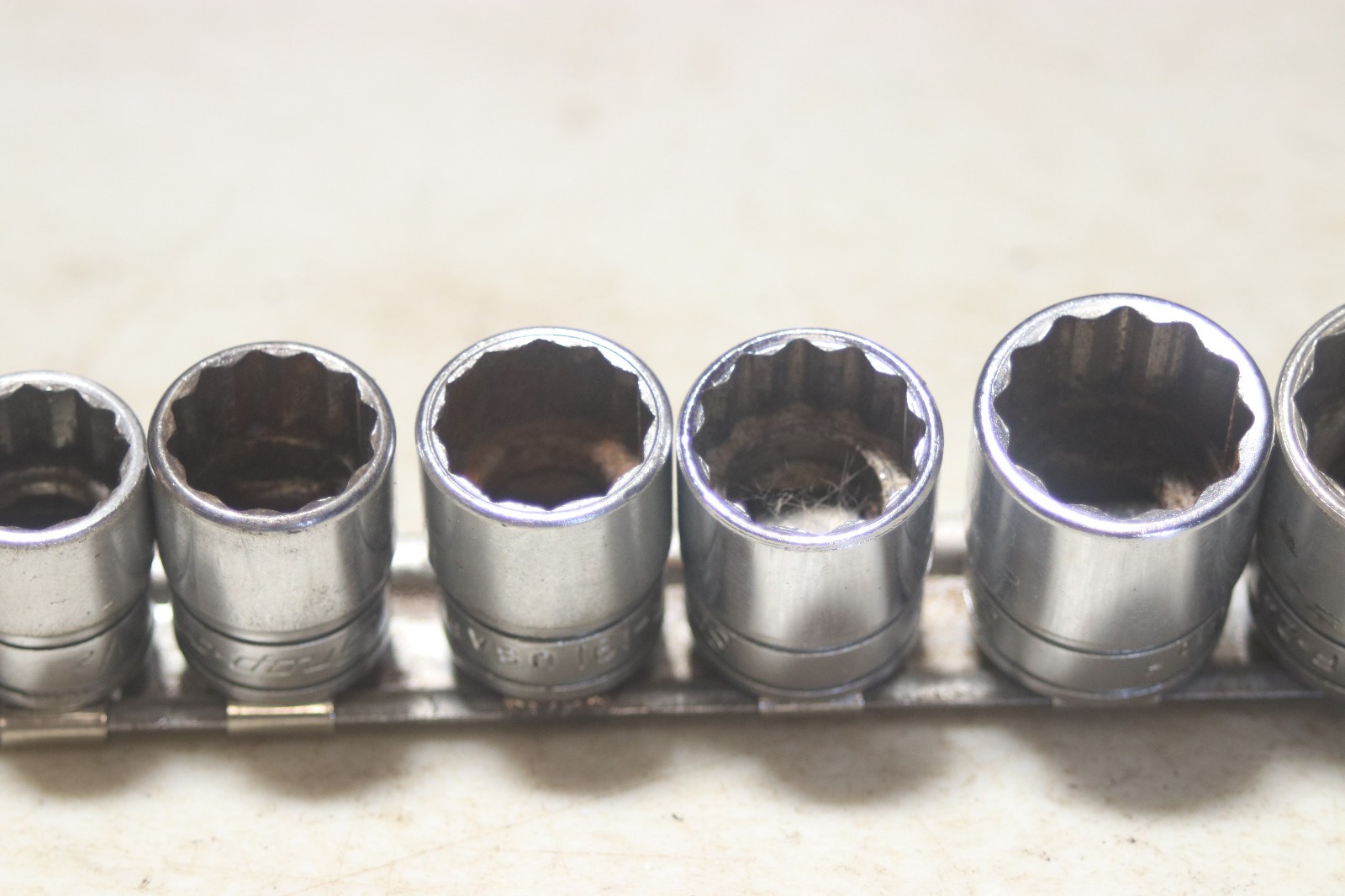 Snap On 3/8 Inch Drive 12 Point SAE Socket Set 1/4 to 7/8