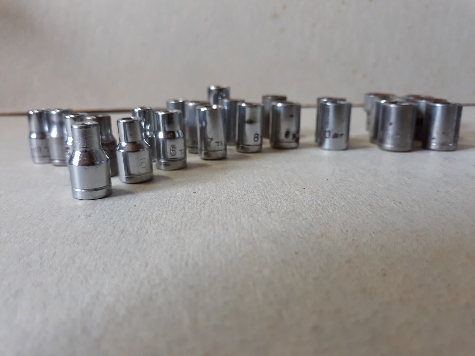 Lot Of 28 Sockets, Metric 1/4″ Drive, 4 mm to 14 mm – unbranded