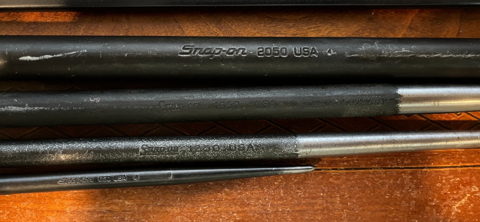 Snap-on Tools PBS704 – 4 Pc Set Lady Foot Pry Bars Fixed Head 650 1250 1650 2050