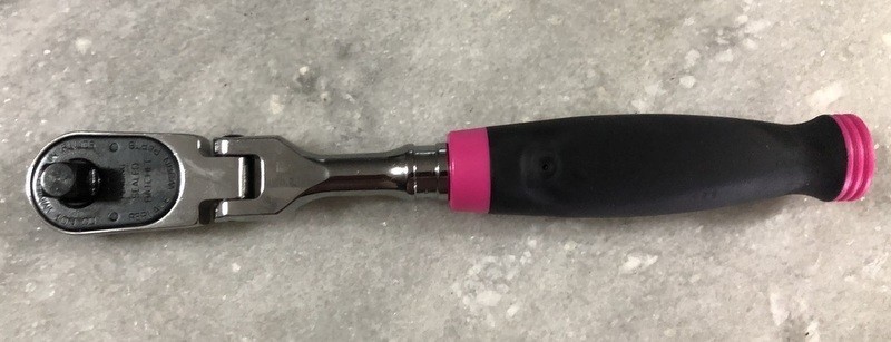 NEW Snap-On Tools PINK 3/8″ Dr 100 Tooth Cynergy Soft Grip Flex Ratchet FHF100
