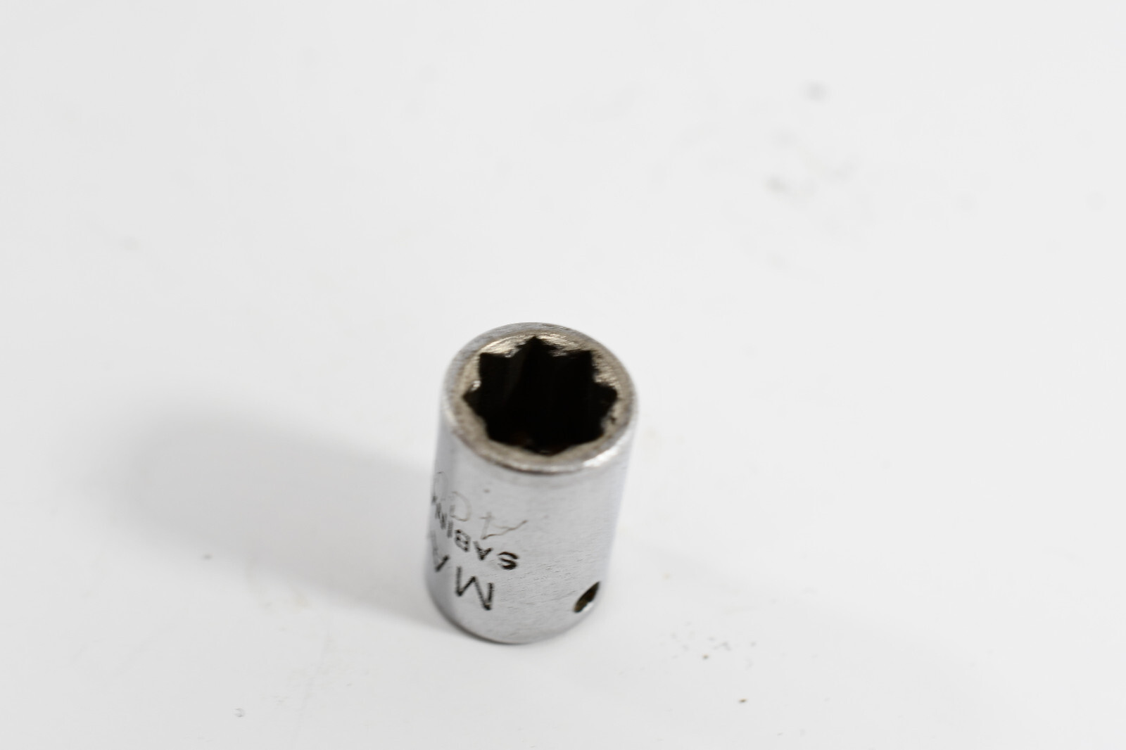 Mac Tools M108 5/16in 1/4″ Drive 8pt Chrome Socket USA Mechanic M1231