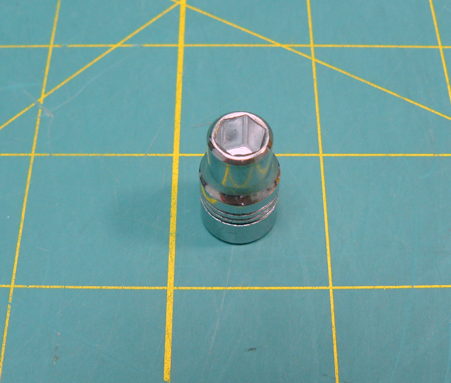 Armstrong 1/4″ 6-Point Socket 1/4″-Drive P/N 10-008 MADE IN USA