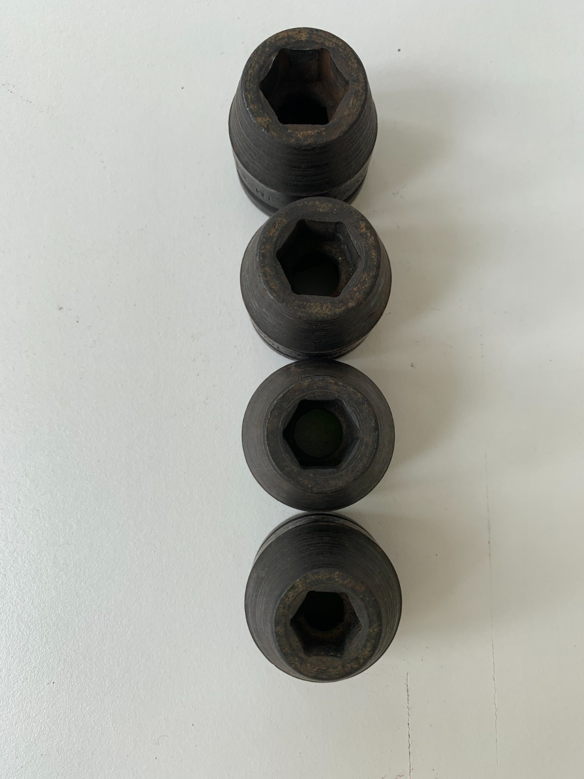 Snap-on 3/4″ Drive 16 Piece SAE 6-Point Shallow Impact Socket Set 9/16 – 1 1/2