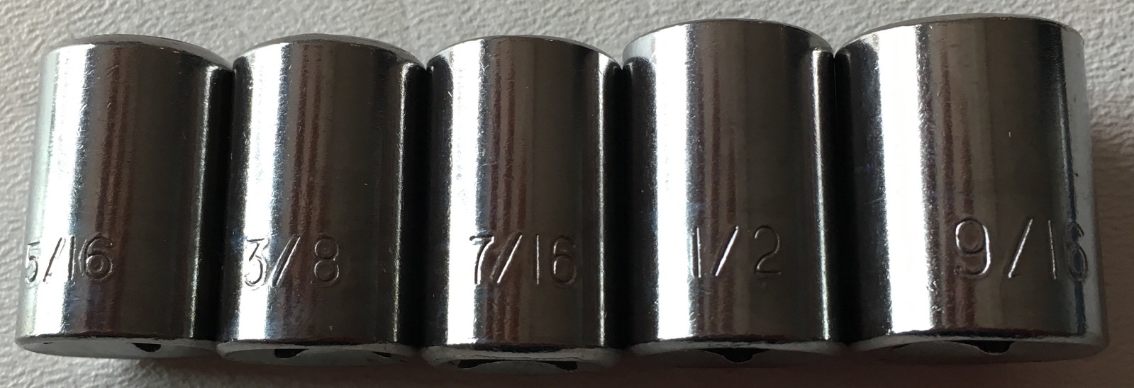 2 PERFORMANCE TOOLS 5 PC 3/8 IN DRIVE SAE SOCKET SETS 5/16, 3/8,7/16,1/2, 9/16