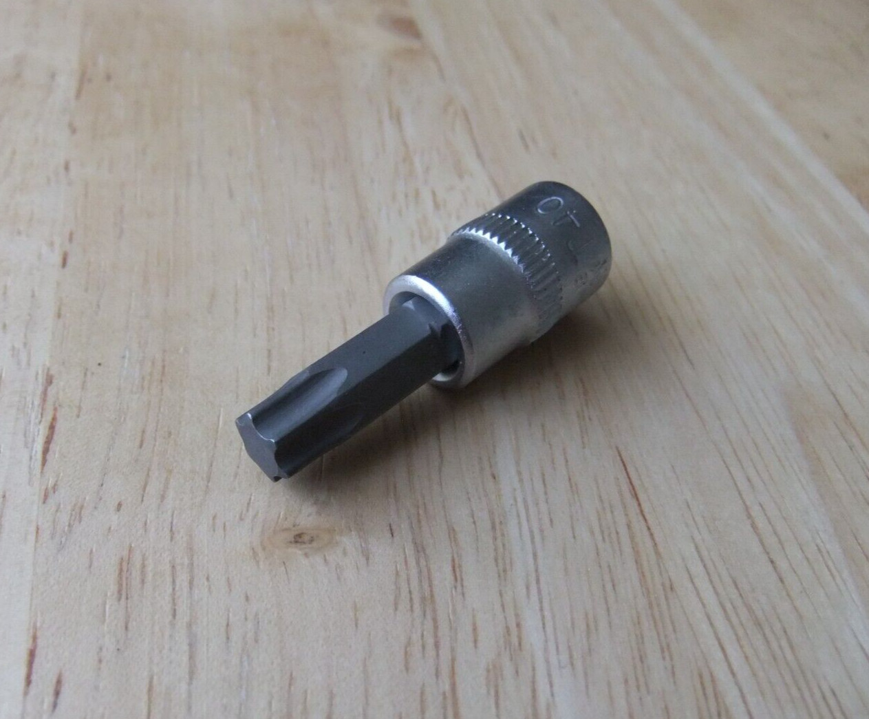 Welzh Werkzeug 1/4 Drive Chrome Vanadium Socket & T40 S2 Steel Bit – 35mm Long