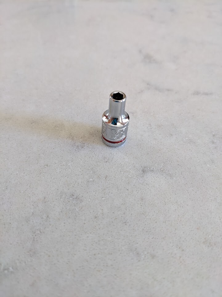 Quinn 1/4″ Drive, 6-Point SAE Socket(s) – Red Band – PICK YOUR SIZE