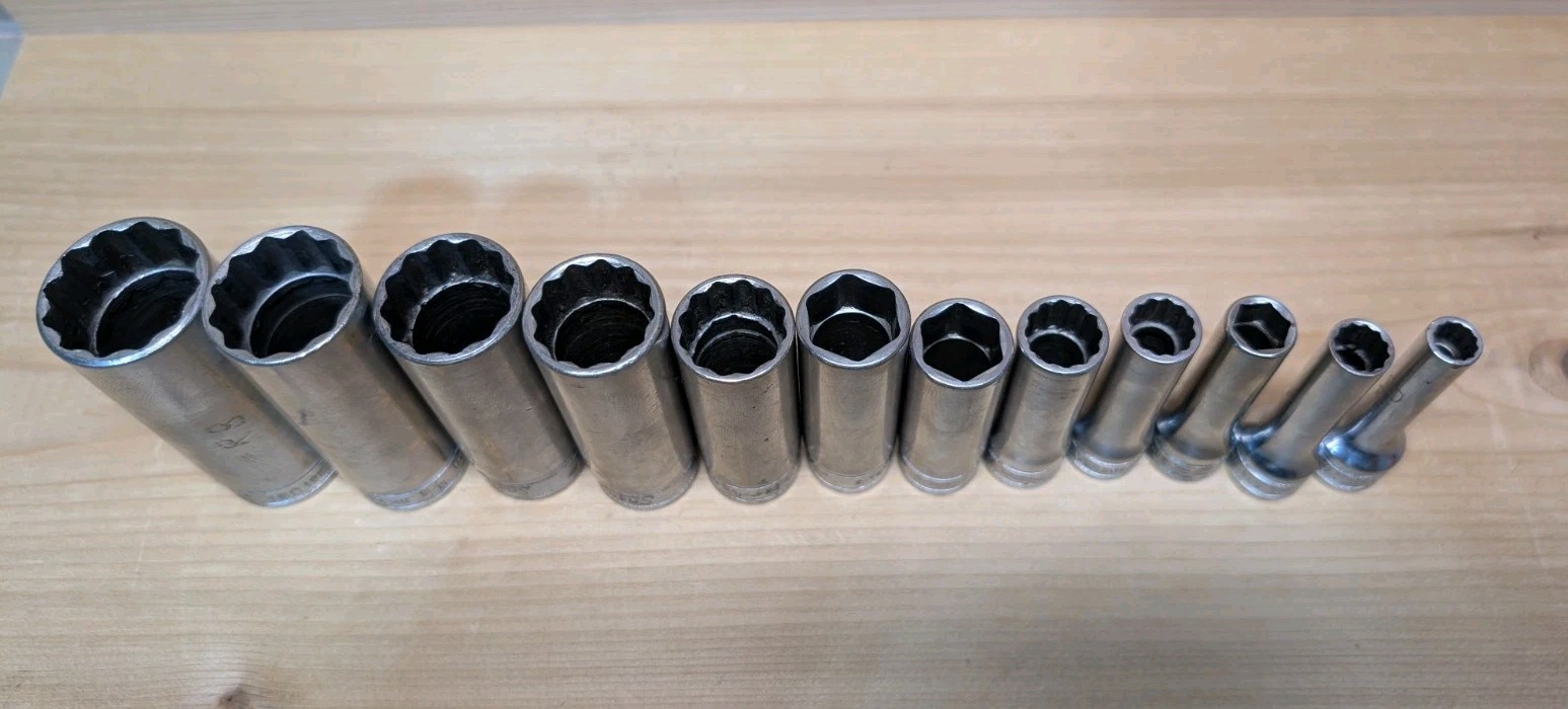Snap-on 3/8″ Drive SAE 12Pc Deep Socket Set 6pt & 12 Point 1/4″-7/8″ SF – SFS