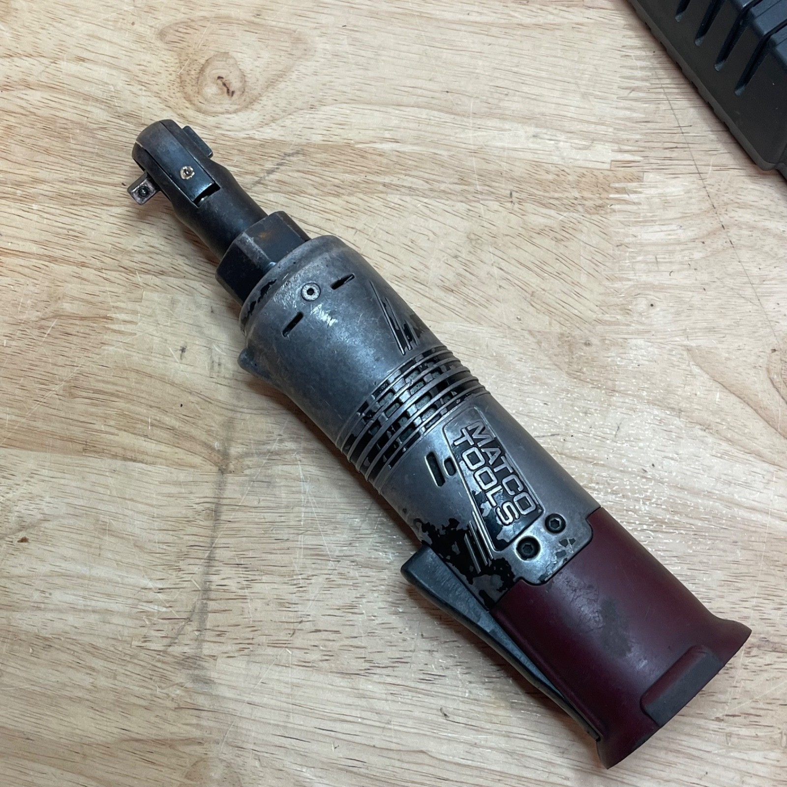 Matco Tools High Speed 1/4″ Battery Ratchet MCL1214RA W/BATT & CHARGER 12v
