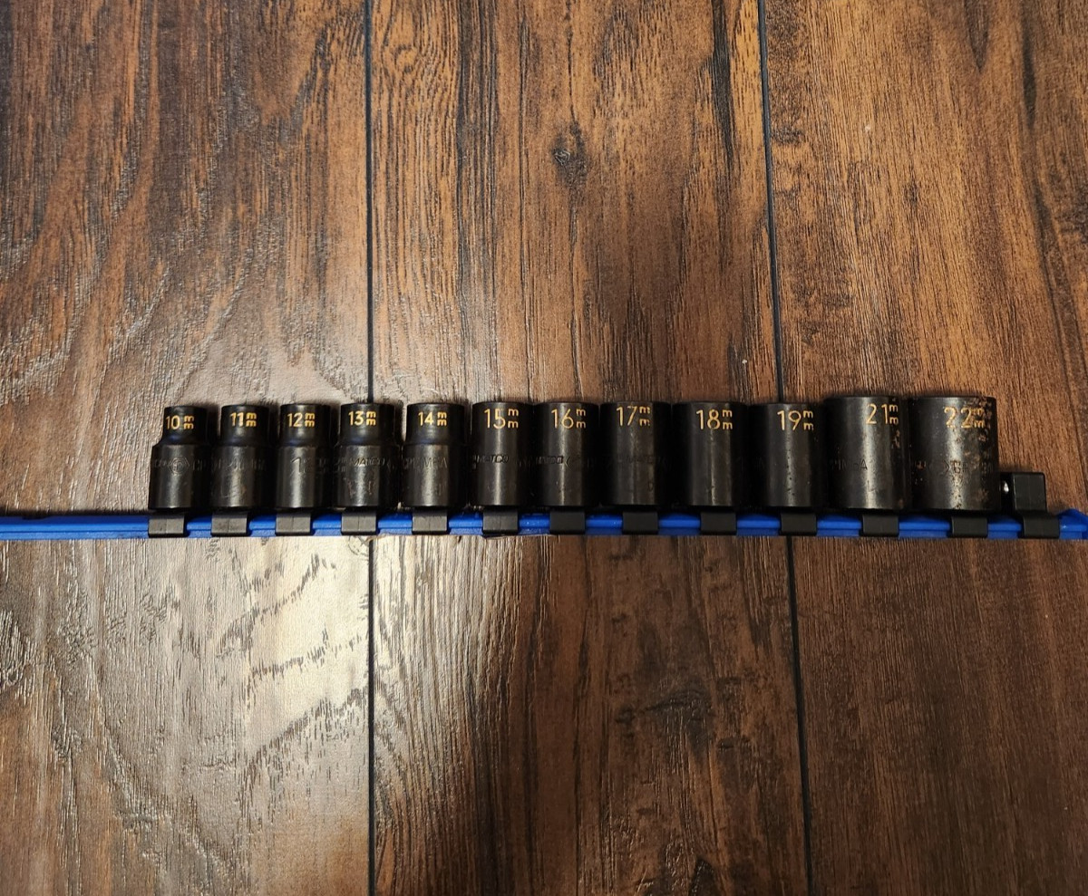 Matco Tools 13 Pc Metric Impact Socket Set SCPM136TA 10-22mm – 1 pc Missing