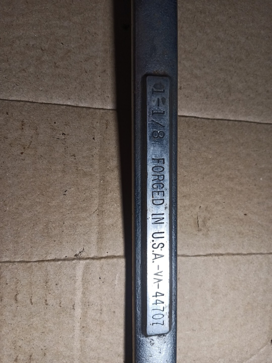 Craftsman Model 44707 1-1/8 SAE Combination Wrench 12-Point 15.5″ Length