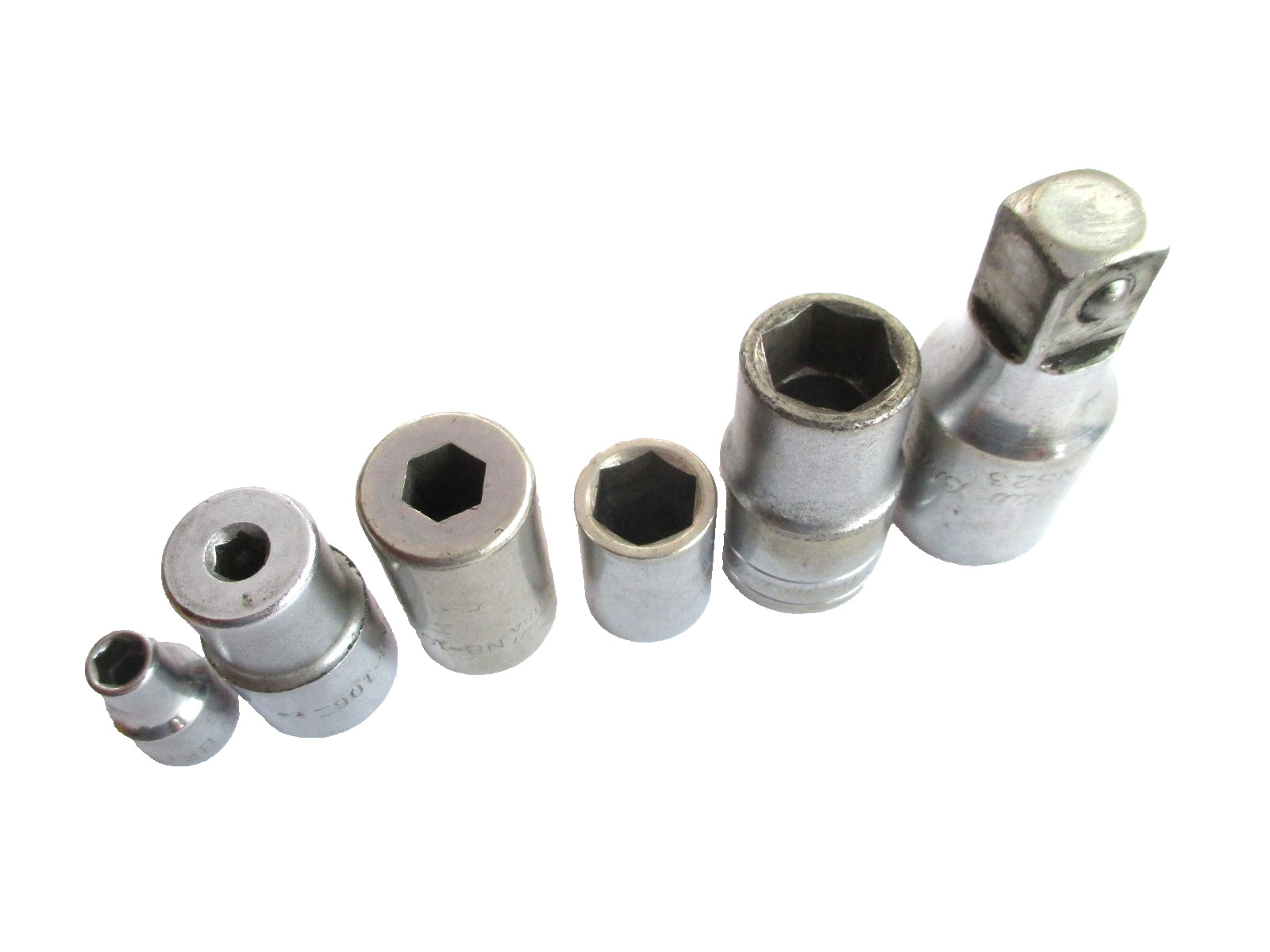 LOT / SET OF 7 New Britain SAE & Metric Sockets & Extensn 1/4, 1/2, & 3/8″ Drive