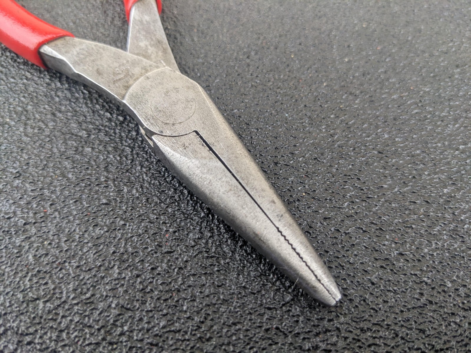 #bm442 Snap-on Tools 95ACF RED 6in SOFT GRIP NEEDLE NOSE PLIERS USA