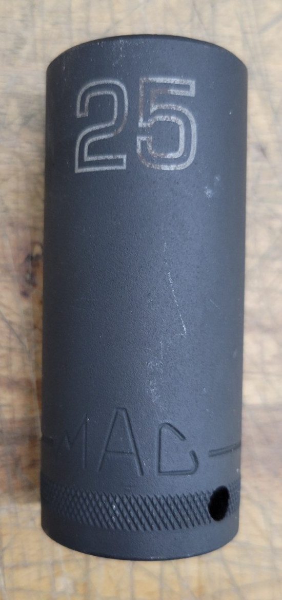 Mac-Tools SVDPM166BRPT 16 Pc 1/2″ Dr 6pt Metric Deep Impact Socket Set – USED