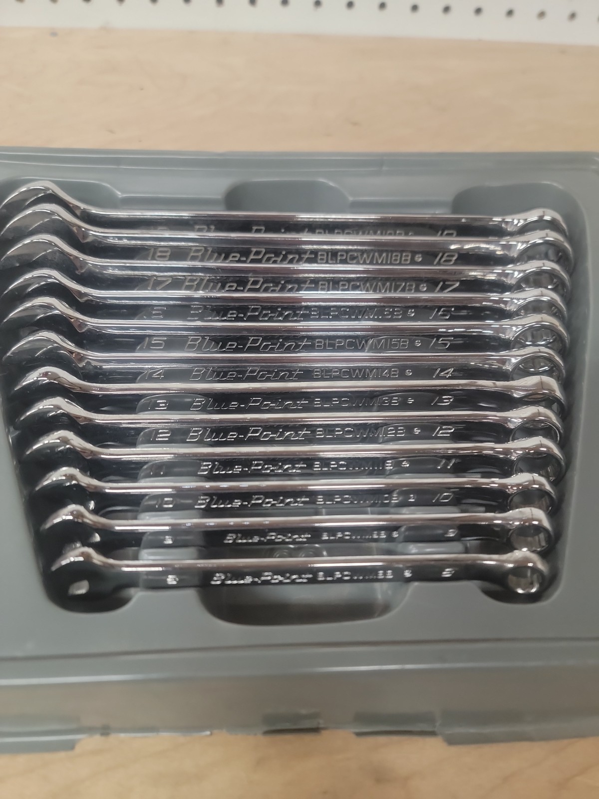 Excellent Blue-Point BLPCWSM712B 12-Pt Metric Combination Wrench Set (8 – 19 mm)