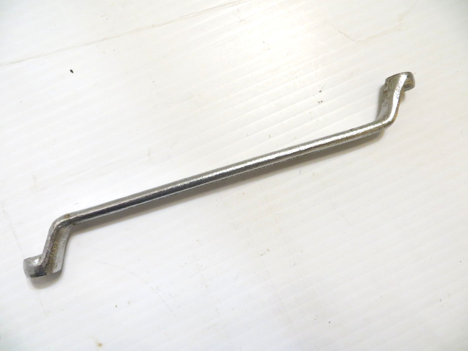 6 MM X 7 MM Metric Offset 12 Point Box End Wrench branded «SAINT»