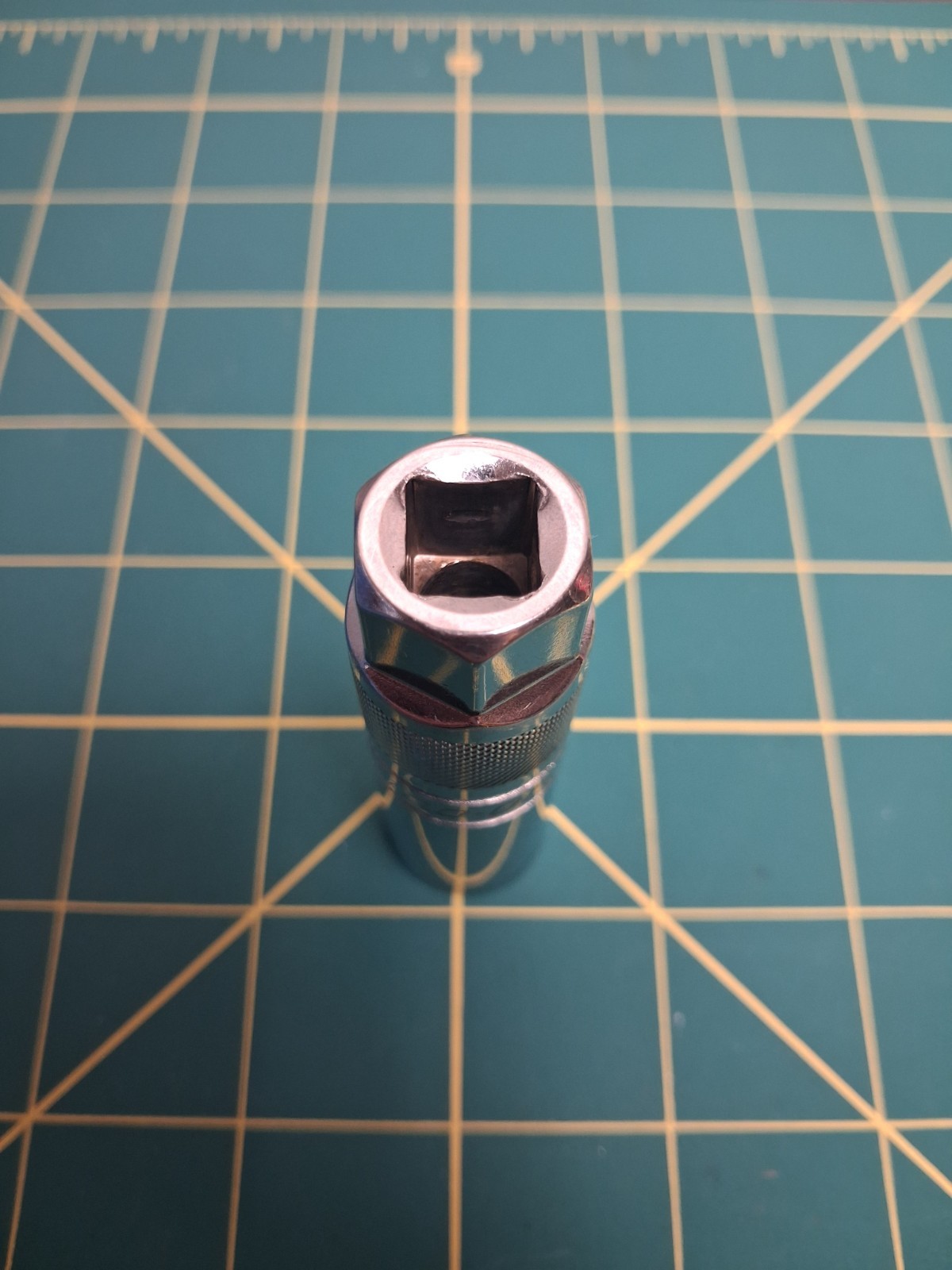 Snap On Tools 3/8″ Drive 5/8″ Retention Spark Plug Socket S9706KR USA 🇺🇸