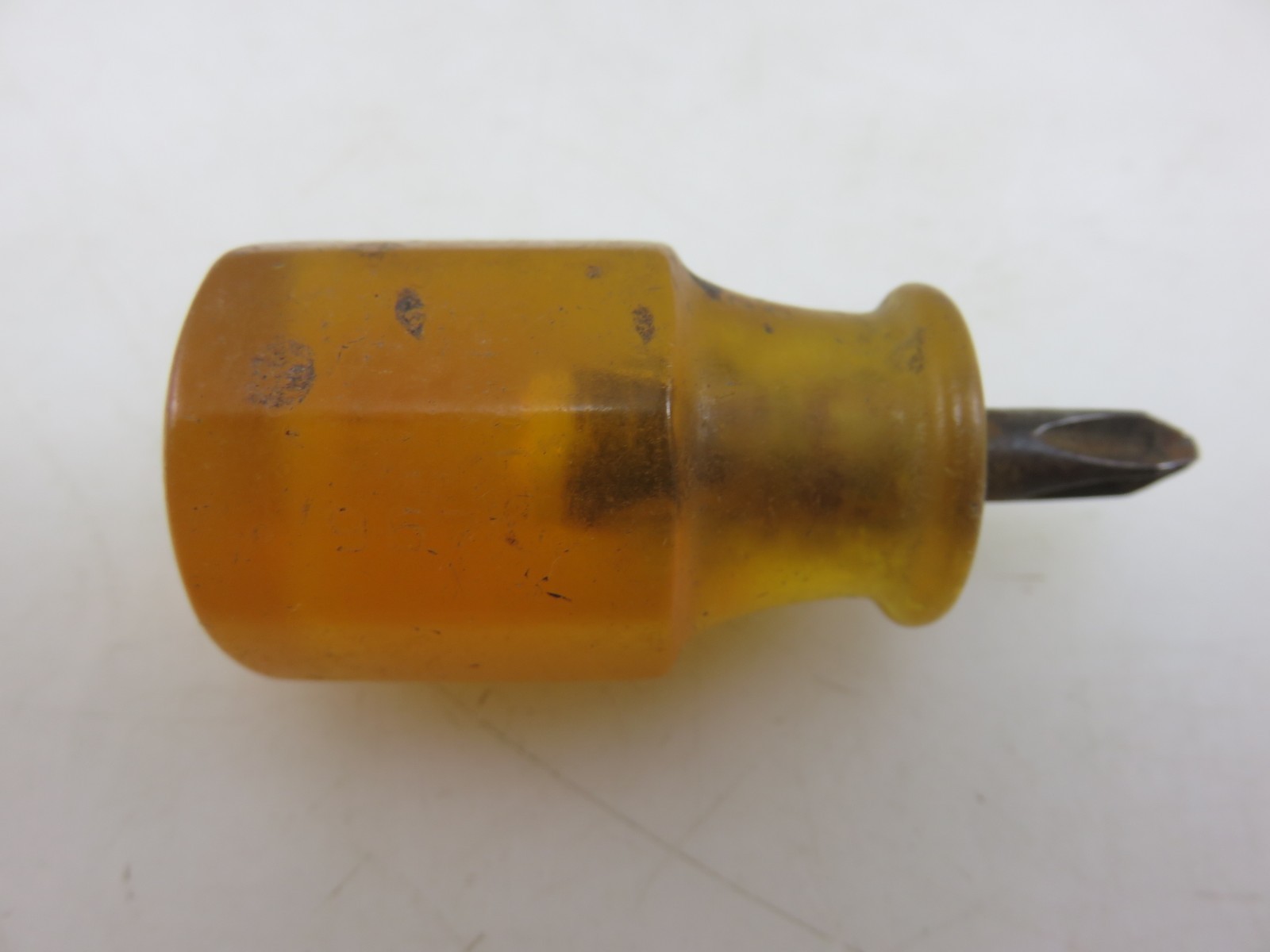 Plomb 967 Small Stubby Phillips Hard Yellow Handle Screwdriver 2.5″ Long Vintage