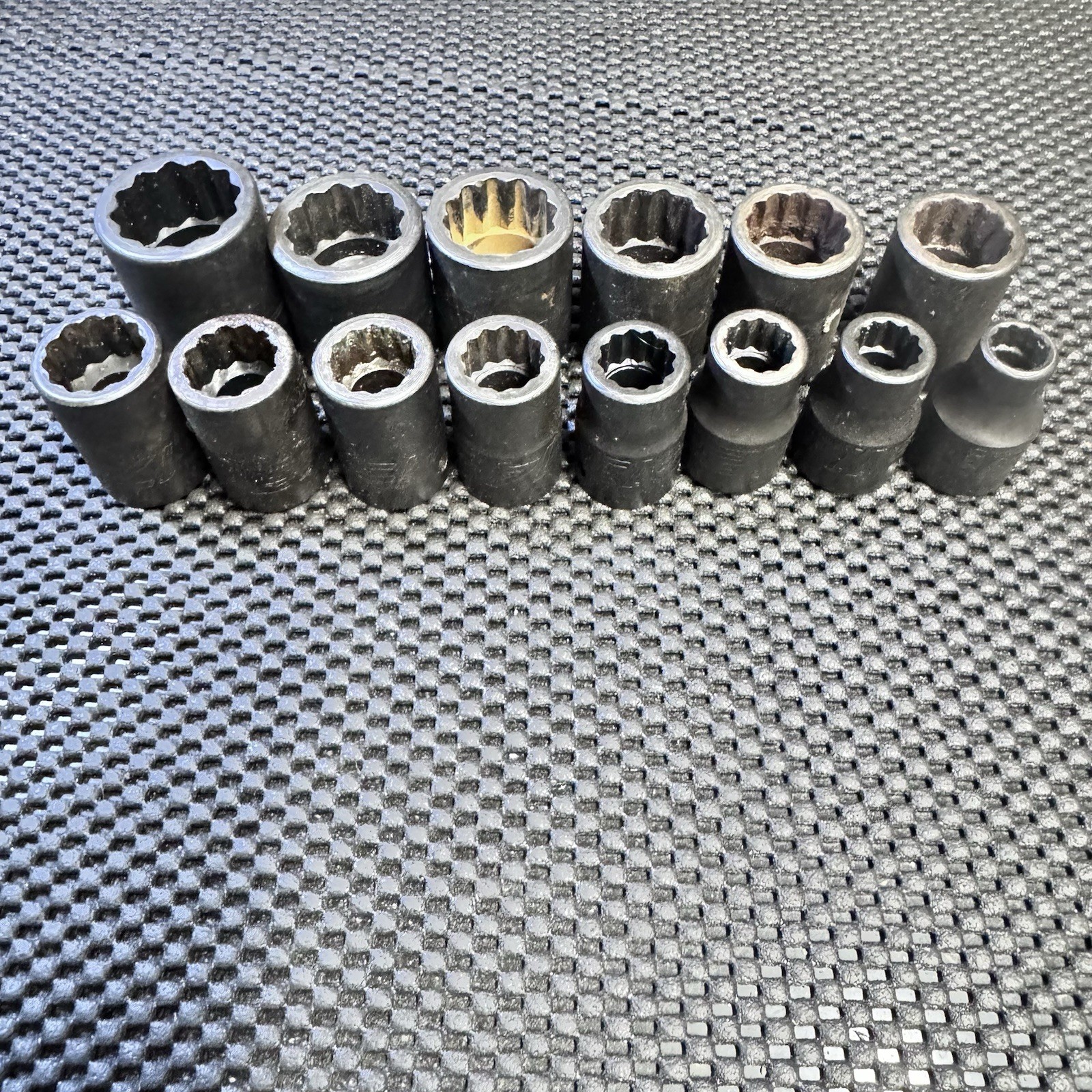 Snap-on Impact Socket Set IMDM100-IMDM230(10mm-23mm), 12 Point. Good Cond