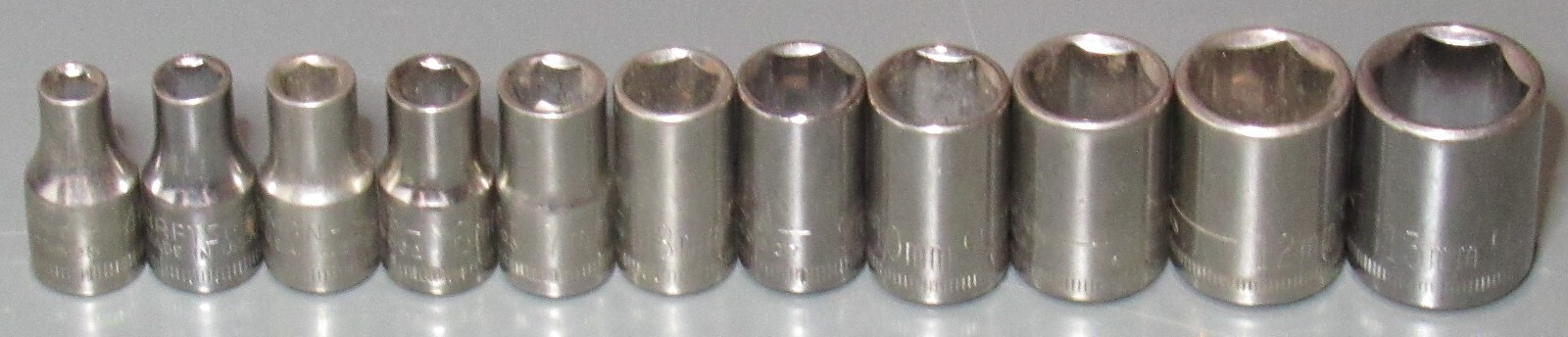 CRAFTSMAN, 1/4″ DRIVE, METRIC, 6 PT, INV. G, 11-PC SHALLOW SOCKET SET, 4MM-13MM